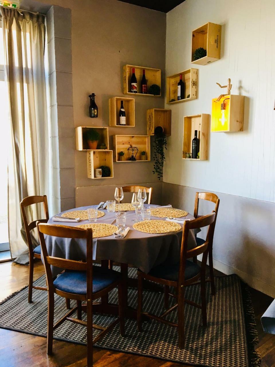 Hotel Restaurant Le Cheval Blanc Argentré-du-Plessis Exteriér fotografie